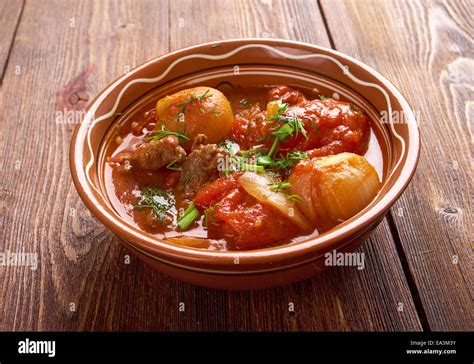 Greek Beef Stifado Stock Photo Alamy