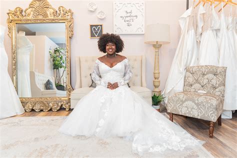 Wrapped in Romance: Your Guide to Wedding Dress Sleeve Types