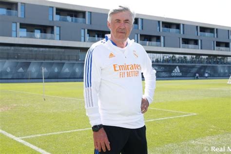 Carlo Ancelotti Berpeluang Latih Real Madrid Lebih Lama Vivagoal