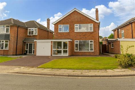 Rivergreen Crescent Bramcote Bed Detached House