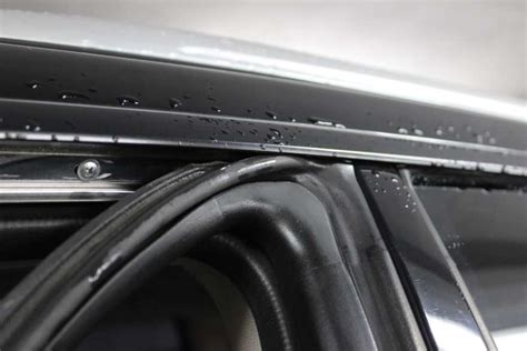 Как приклеить уплотнительную резинку к двери автомобиля своими руками