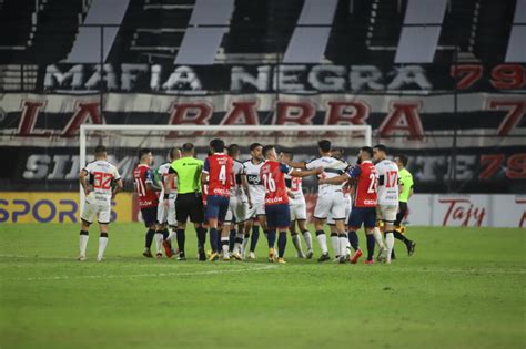 Versus ¿cómo Está La Discusión Entre Olimpia Y Cerro Porteño En Para Uno