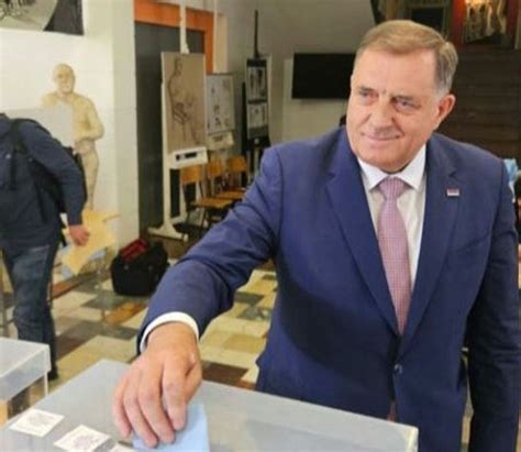 Dodik Glasao Na Izborima U Beogradu