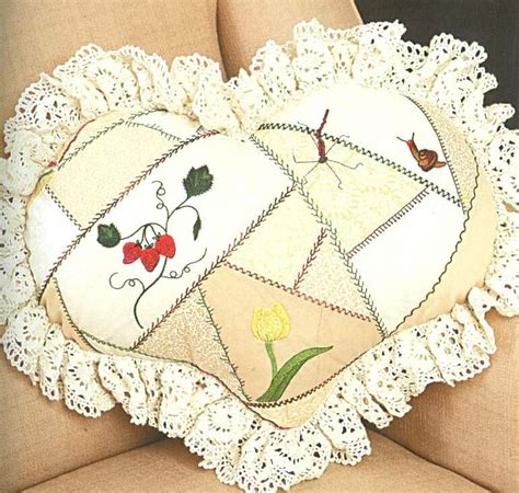 Диванная подушка-сердечко / Пэчворк / В рукоделии