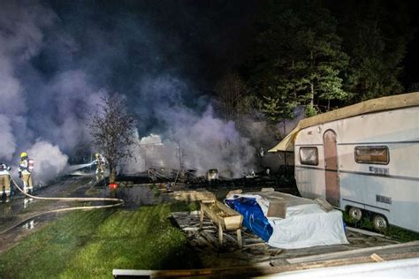 Wohnwagen In Flammen Gro Brand Auf Dem Campingplatz Oberfranken