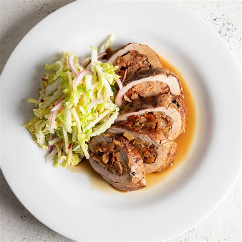 Apple Stuffed Pork Tenderloin Au Jus With Fuji Apple Slaw Nugget Markets Video