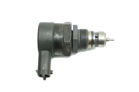 Senzor Tlaku Paliva H8200426552 0281002753 2 0 Dci Renault 8200853678