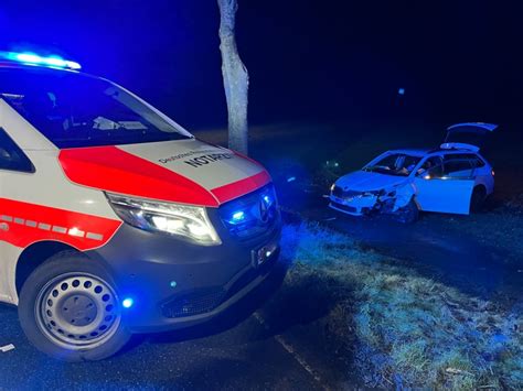 Eine Verletzte Person Nach Verkehrsunfall Auf Der B214 Einsatzbericht