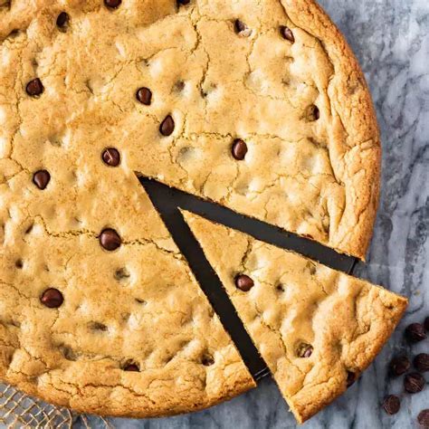 Giant Chocolate Chip Cookie - Bake. Eat. Repeat.