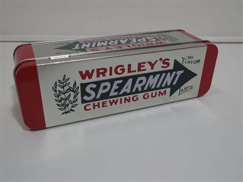 Retro Collectible Wrigleys Spearmint Chewing Gum Storage Tin Box