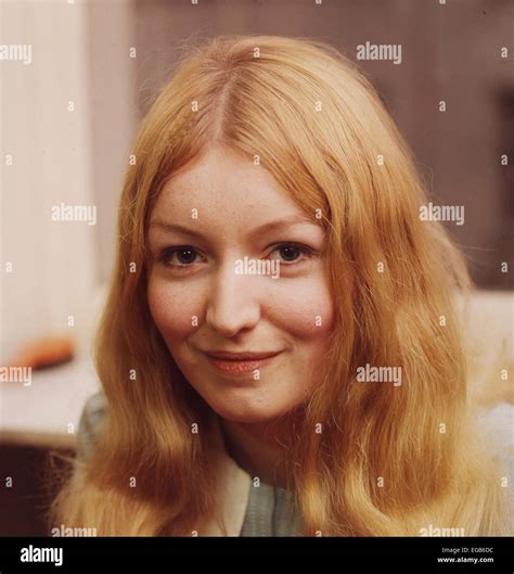 Mary Hopkin Hi Res Stock Photography And Images Alamy