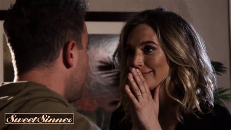 Milf Mona Wales Cheats On Her Husband On Vacation XHamster