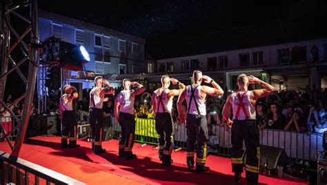 On attend 6 000 personnes le bal des pompiers d Orléans voit grand