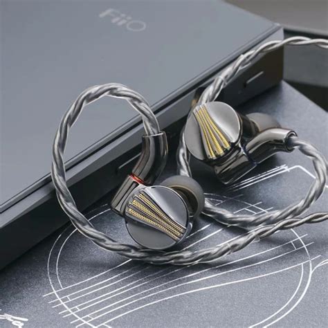 fiio fd dynamic  ear monitors