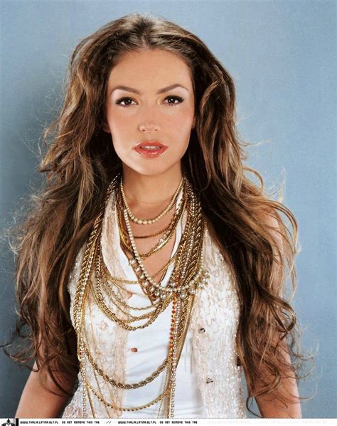 Thalia 2002 | Thalia, Beautiful long hair, Hair styles