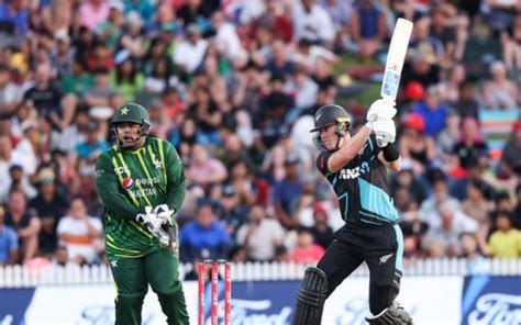 NZ Vs PAK Dream11 Prediction 4th T20I Playing 11 Pitch Report