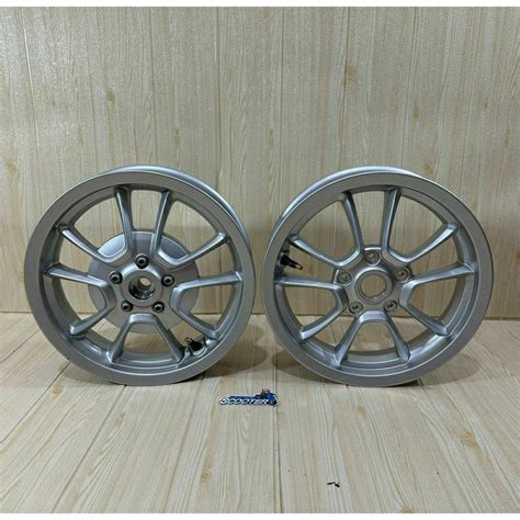 Jual Velg Yacht Silver Vespa Primavera Sprint Ring 12 Original Piaggio