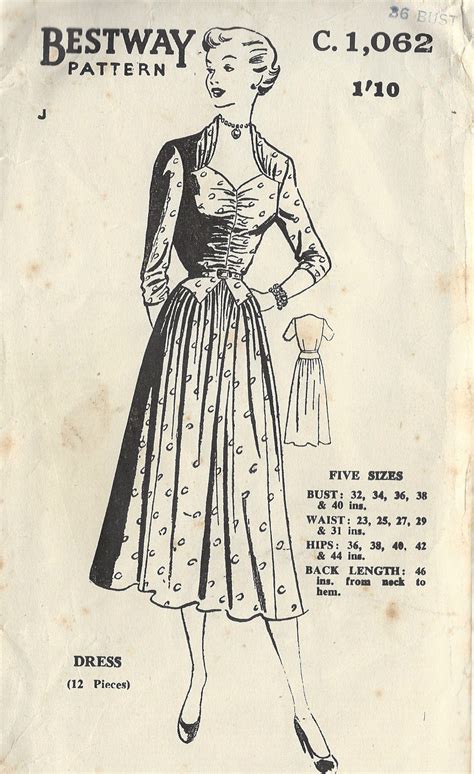 1940s Vintage Sewing Pattern B36 DRESS R654 The Vintage Pattern Shop