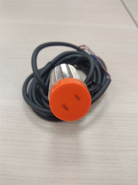 Cylindrical Inductive Proximity Sensors PRL30 15AC