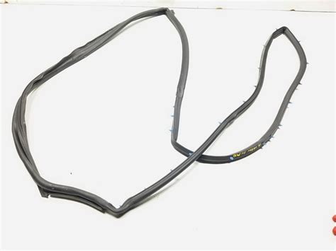 Used 2012 2016 Dodge Grand Caravan Front Door Weatherstrip Seal Pass Side Right Oem For Sale