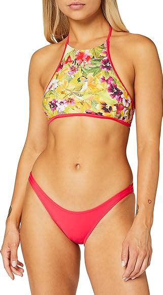 Hot Sexy Pistol Bikini Pics