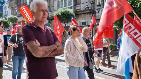 Cientos De Personas Se Manifiestan En Vigo Por El De Mayo El Diario