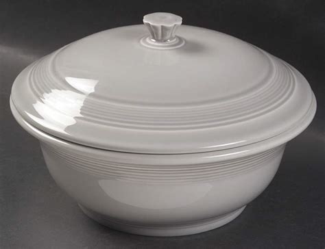 Fiesta Gray Pearl Intro Qt Round Covered Casserole Mb