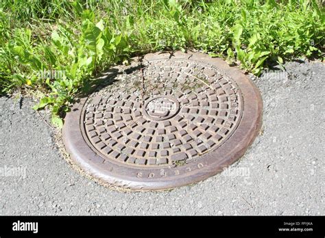 Manhole Covers Hi Res Stock Photography And Images Alamy