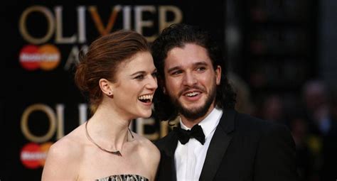 Game Of Thrones Kit Harington Y Rose Leslie Le Dan La Bienvenida A Su