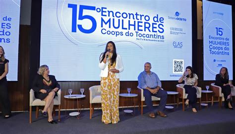 Gerações quilombolas celebram expressões culturais em desfiles na Festa