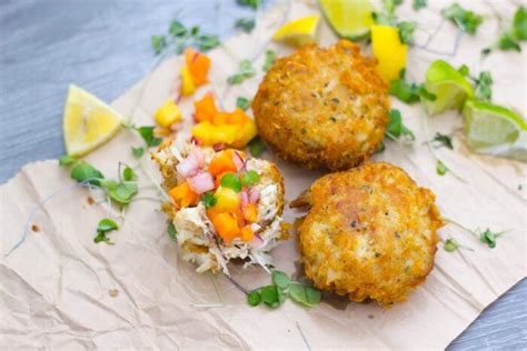 Dungeness Crab Cakes - The Posh Pescatarian