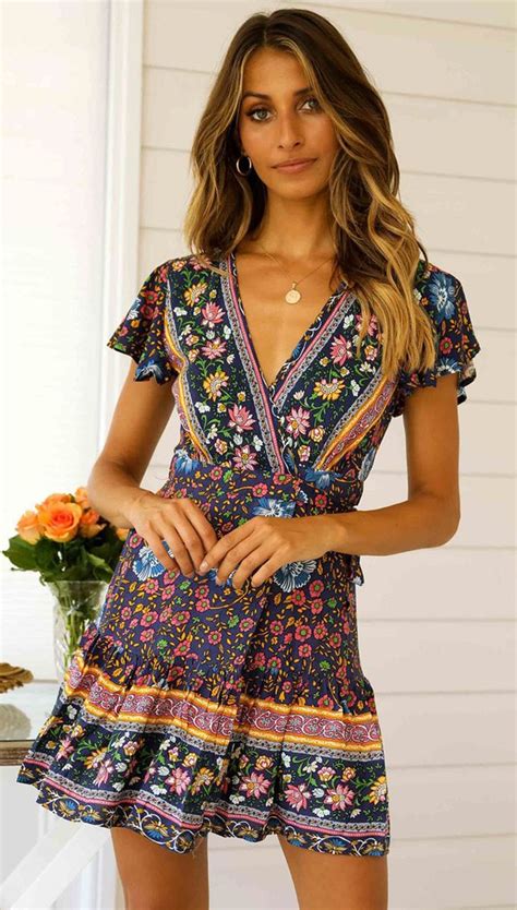 Bohemian Beach Dress Short Sleeve Deep Big Pleated Print Womens