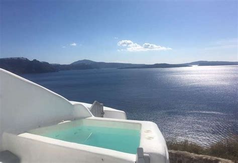 Book Liakada Oia Suites In Santorini Hotels Greece Hotels