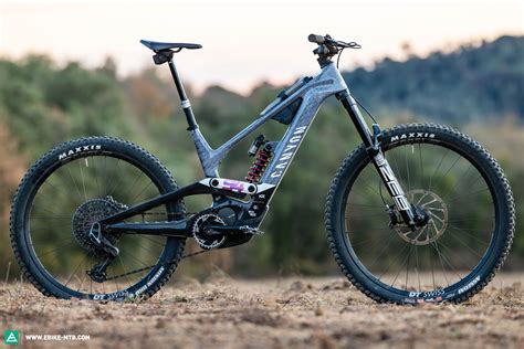 Das Canyon Torque On Cf Roczen Im Gro En E Mountainbike Test E