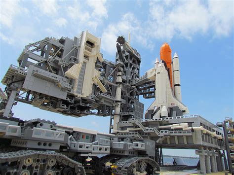 Incredible LEGO Space Shuttle, Launchpad and Space Launch System - The ...