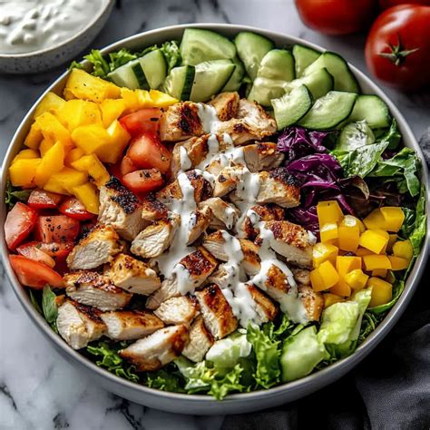juicy chicken salad bowl  protein ready fast simples cooking