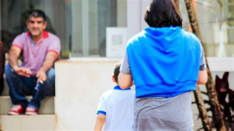 Otorgaron la adopción de dos hermanos a un matrimonio gay Infobae