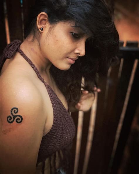 Mollywood Actress Divya Prabha Latest Hot Photos Viral പതയ ഗലമറസ ചതരങങൾ പങകവചച