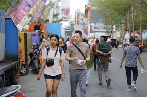 Makassar F Ramai Dikunjungi Wisatawan Asing Newsurban