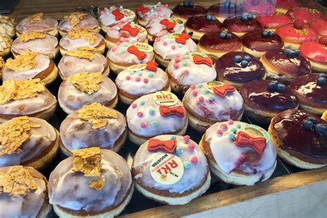 Den Krapfen der Woche beim Riedmair essen Mit Vergnügen München