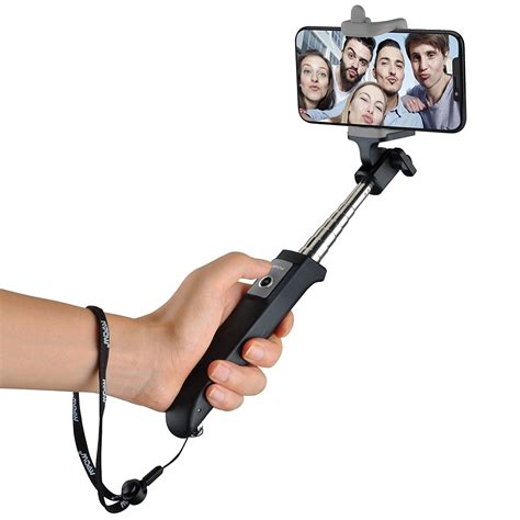 How To Choose The Best Selfie Stick Uk