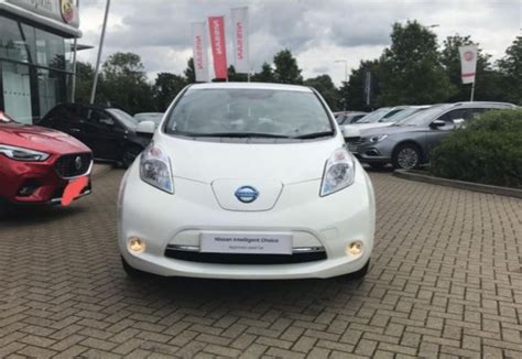 Nissan LEAF Acenta 30kWh 2017 Andrea EV Owner Review Electric Road