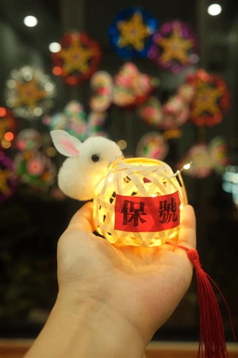 Ngắm nhìn chiếc lồng đèn hot trend thu hút giới trẻ mùa Trung thu