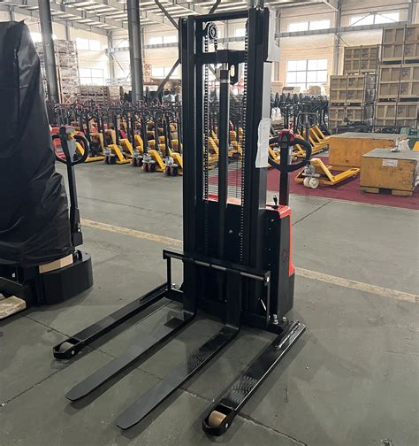 Kg Kg Kg Electric Stacker With Straddle Legs Pallet Lifter