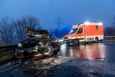 Handewitt Verletzte Bei Schwerem Unfall Auf Der B Bos Inside