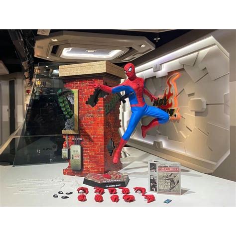 Hot Toys Vgm Marvel S Spider Man Th Scale Spider Man Classic Suit Shopee Malaysia