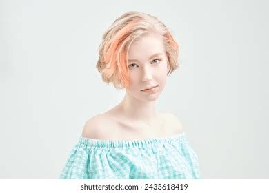 Tausend Beautiful Blonde Teen Lizenzfreie Bilder Stockfotos Und Aufnahmen Shutterstock