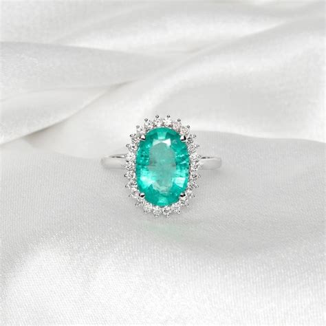 No Reserve Price 3 15ct Emerald 0 40ct Diamonds 14 Catawiki