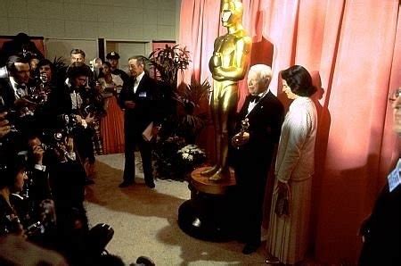 "Academy Awards: 44th Annual," Charlie Chaplin, 1972. | Chaplin ...