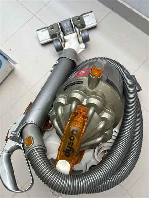 Dyson corded vacuum cleaner, TV & Home Appliances, Vacuum Cleaner ...